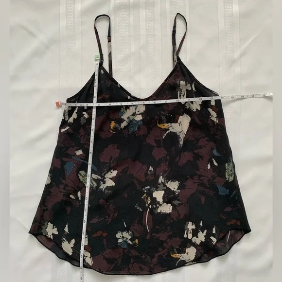 Wilfred Aritzia 100% Silk Abstract Floral Camisole Top Size XS - Picture 4 of 4